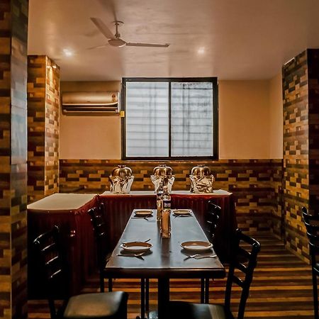 Hotel O Log Inn Plaza Near Eon It Park Pune Esterno foto